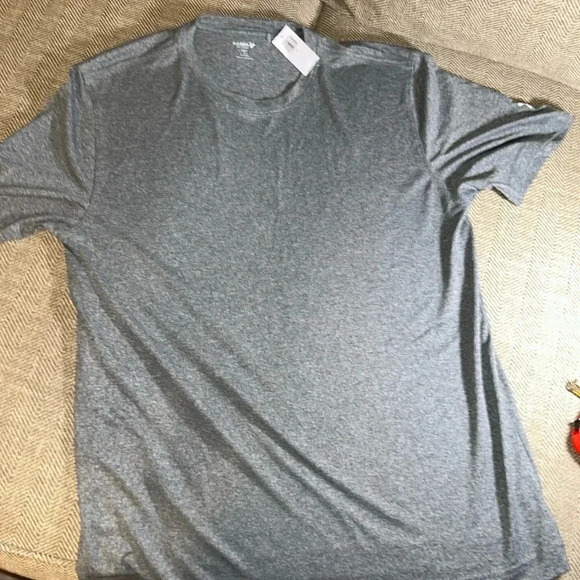 NWT OLD NAVY ACTIVE CORE SIZE M GRAY SHORT SLEEVE TEE SHIRT - Picture 2 of 3